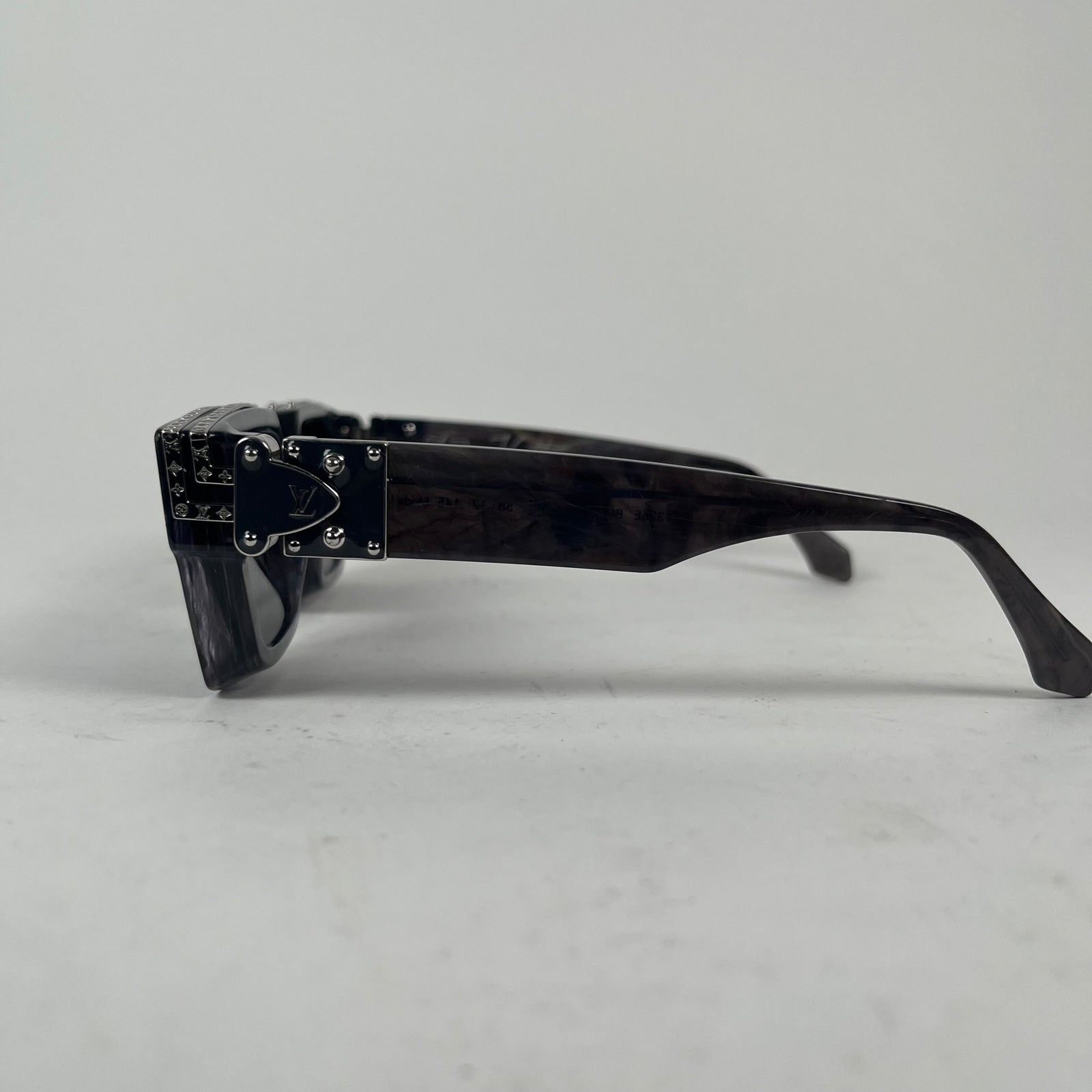 Louis Vuitton Grey Marble Millionaire  Sunglasses