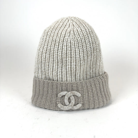 Chanel 'CC' Logo Cashmere Knit Beanie