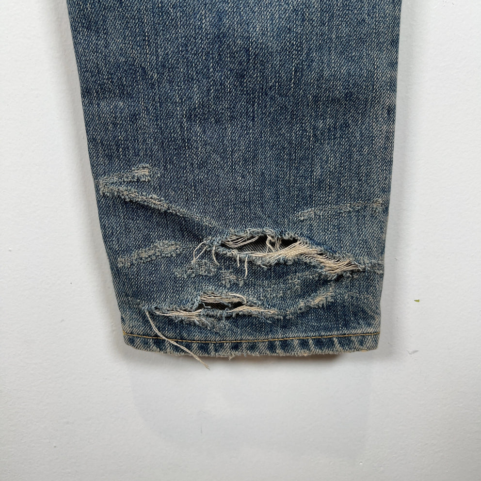 Saint Laurent Distressed Lightwash Skinny D02 Jeans