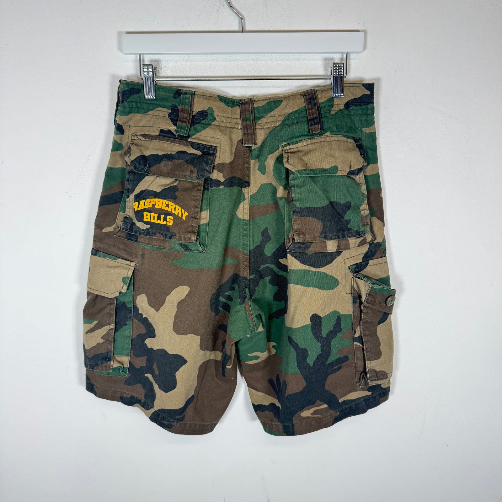 GV Gallery Camo Raspberry Hills Cargo Shorts Size S
