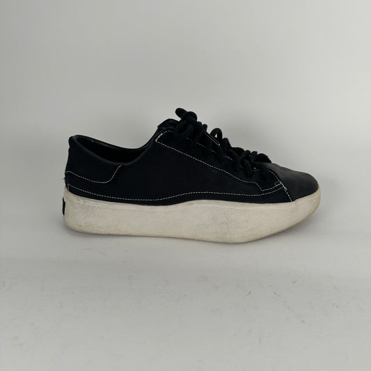 Y-3 Yohji Yamaoto Low Top Black Sneaker Size 10.5