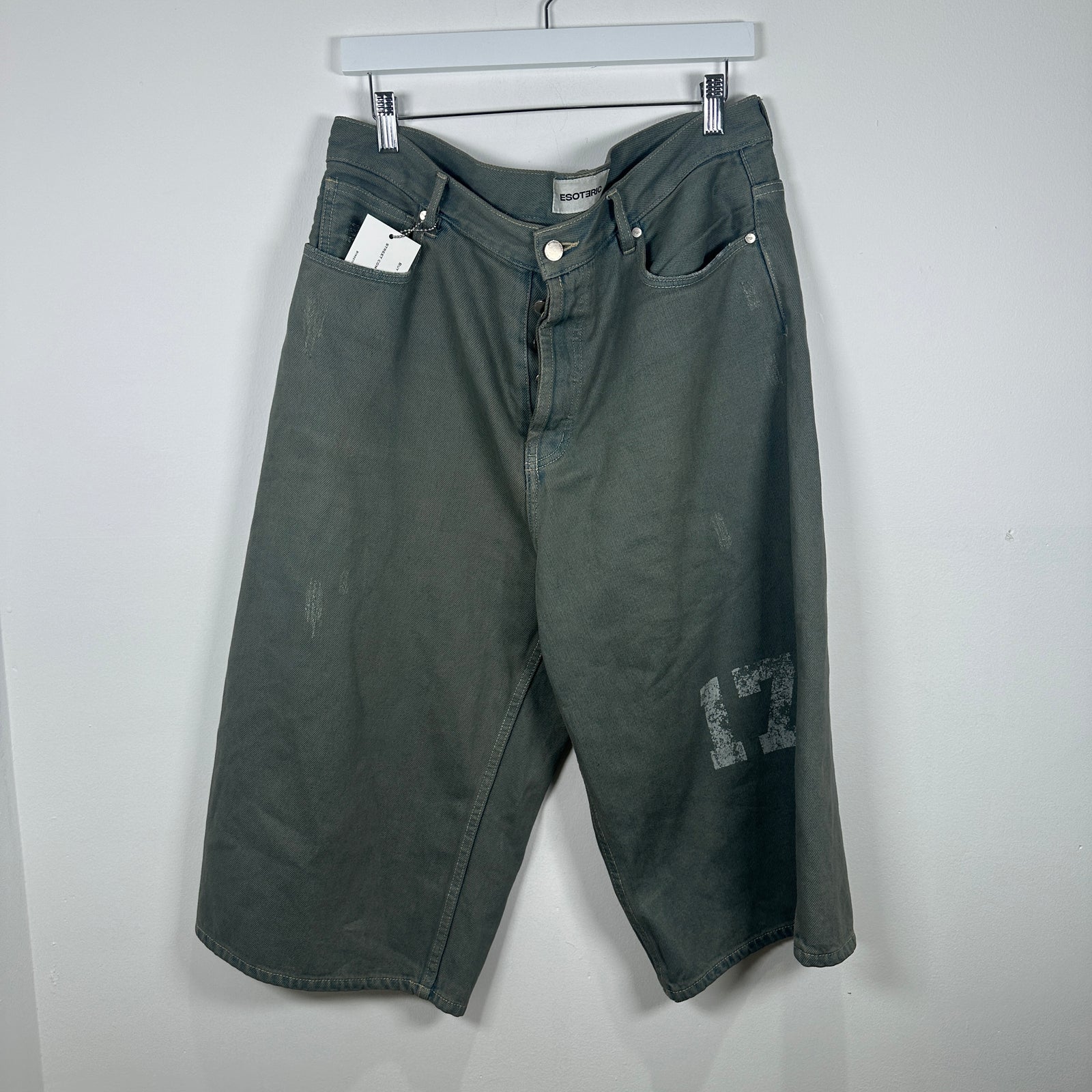 Esoteric Grey Wash Jean Shorts Size 36