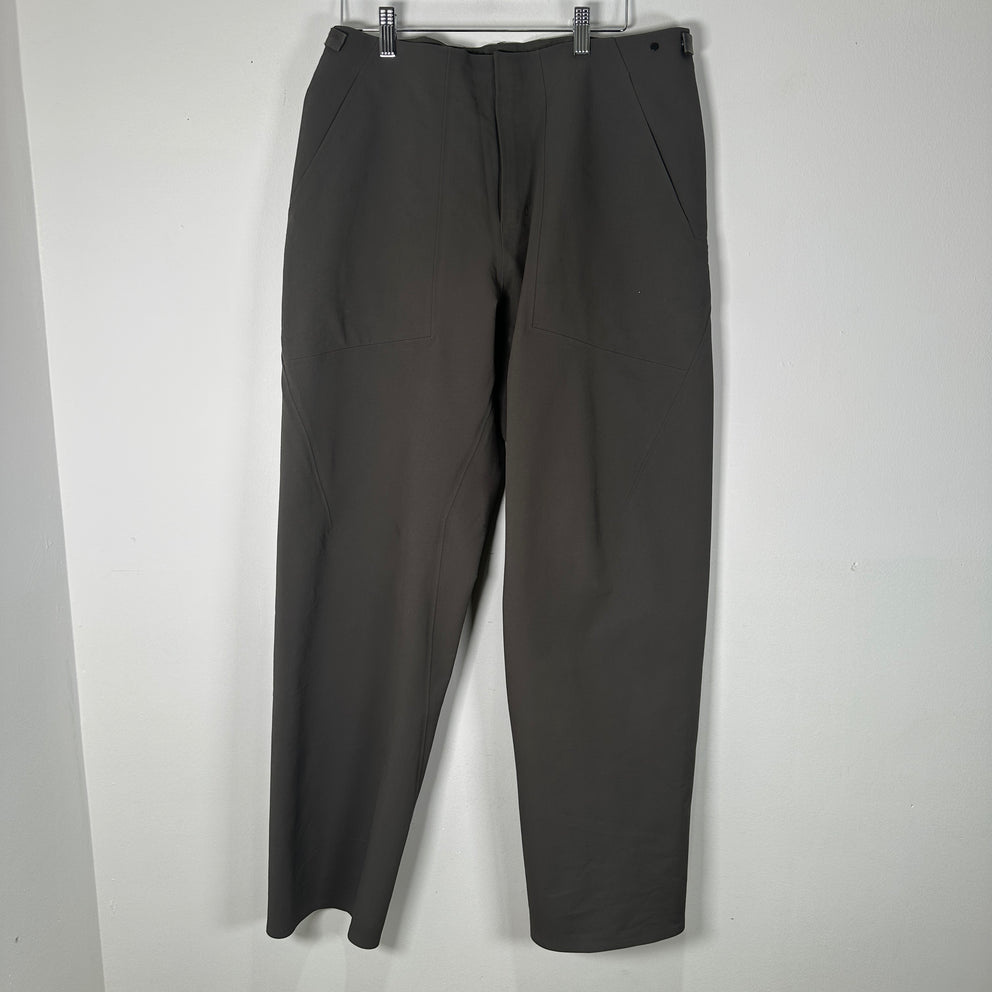 Arc'teryx Veilance Gray Nylon Pants Size 32