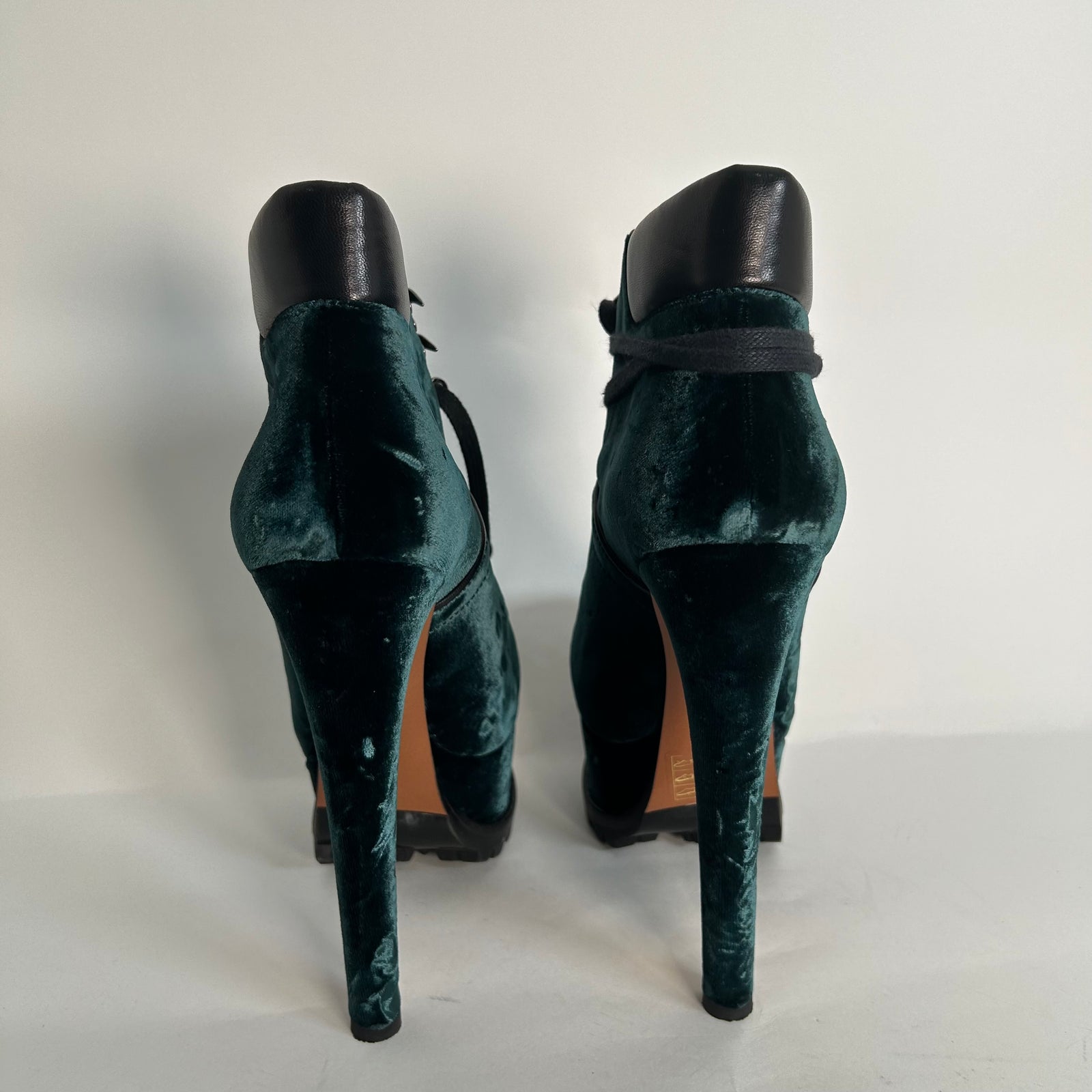 Alaïa Velvet Pump Boots Size 37.5