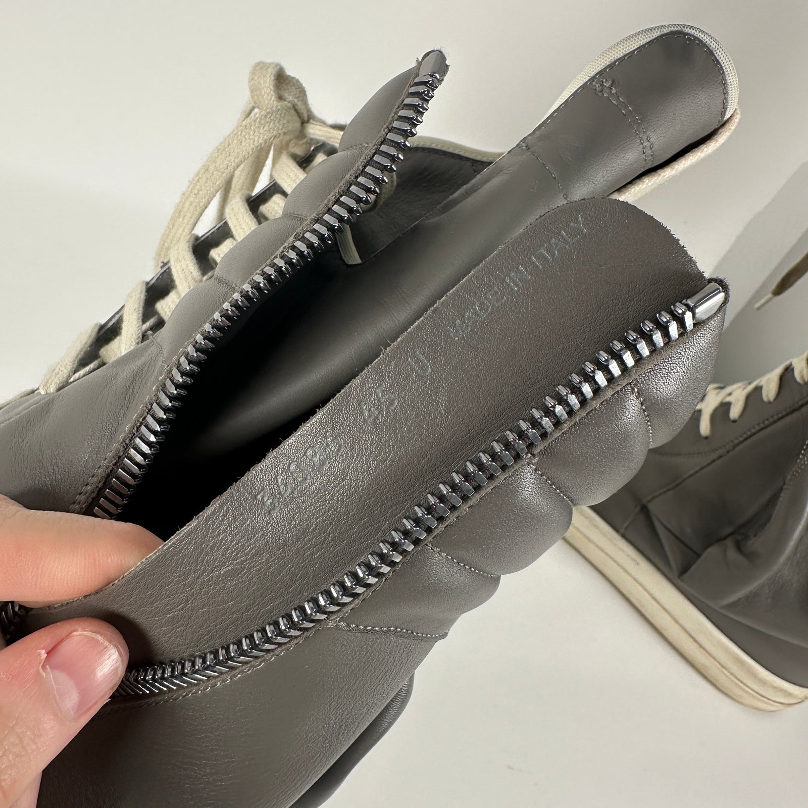 Rick Owens Dust/Milk Cargo basket Size 45