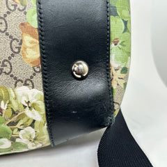 Gucci GG Supreme Blooms Medium Duffle Bag