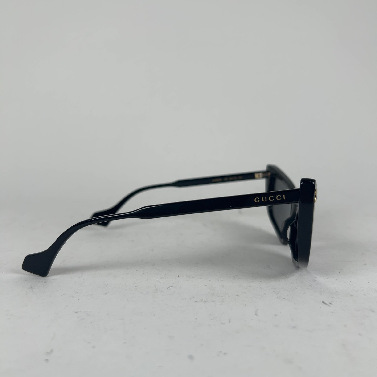 Gucci Reflective Cat Eye Sunglasses