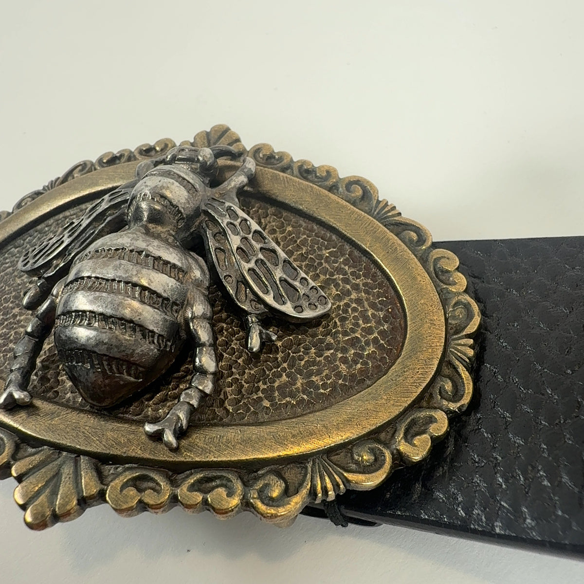 Dolce & Gabbana ‘Bee’ Ornament Oval Belt