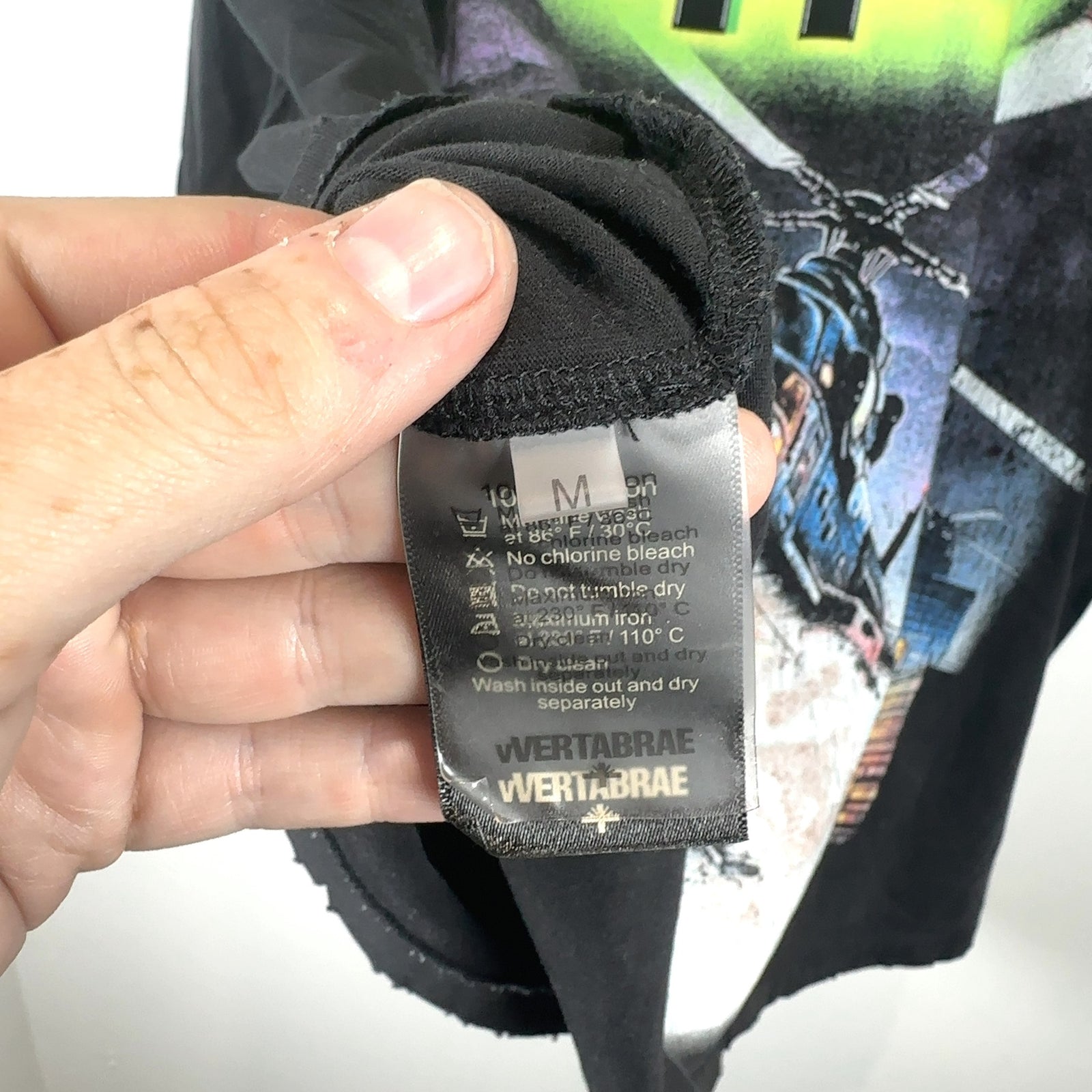 Vertabrae 'Feetzilla' Cropped Graphic T-Shirt