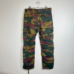 Supreme SS18 Woodland Camo Cargo Pants Size 30