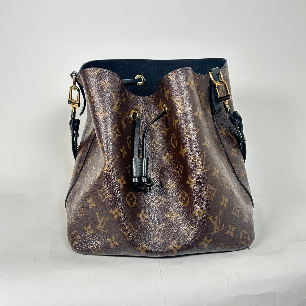 Louis Vuitton Monogram NeoNoe MM Bucket Bag