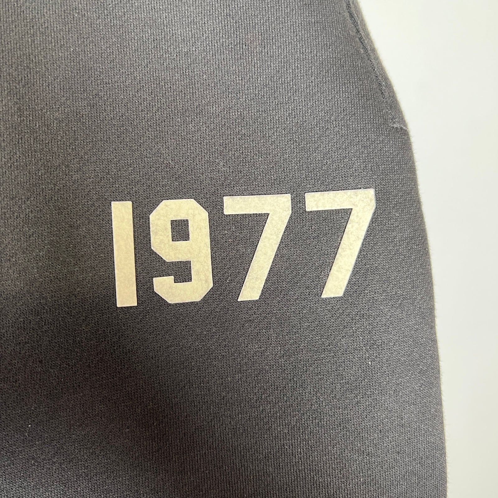 Essentials Black 1977 Sweatpants Sz L