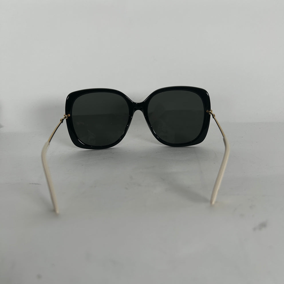 Gucci Oversized Rectangular Sunglasses
