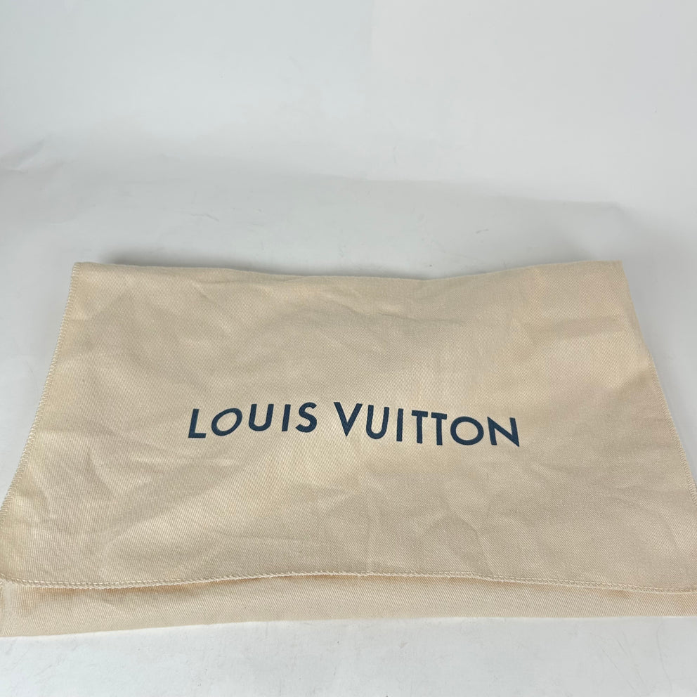Louis Vuitton Black Epi Leather Sac Plat BB Bag