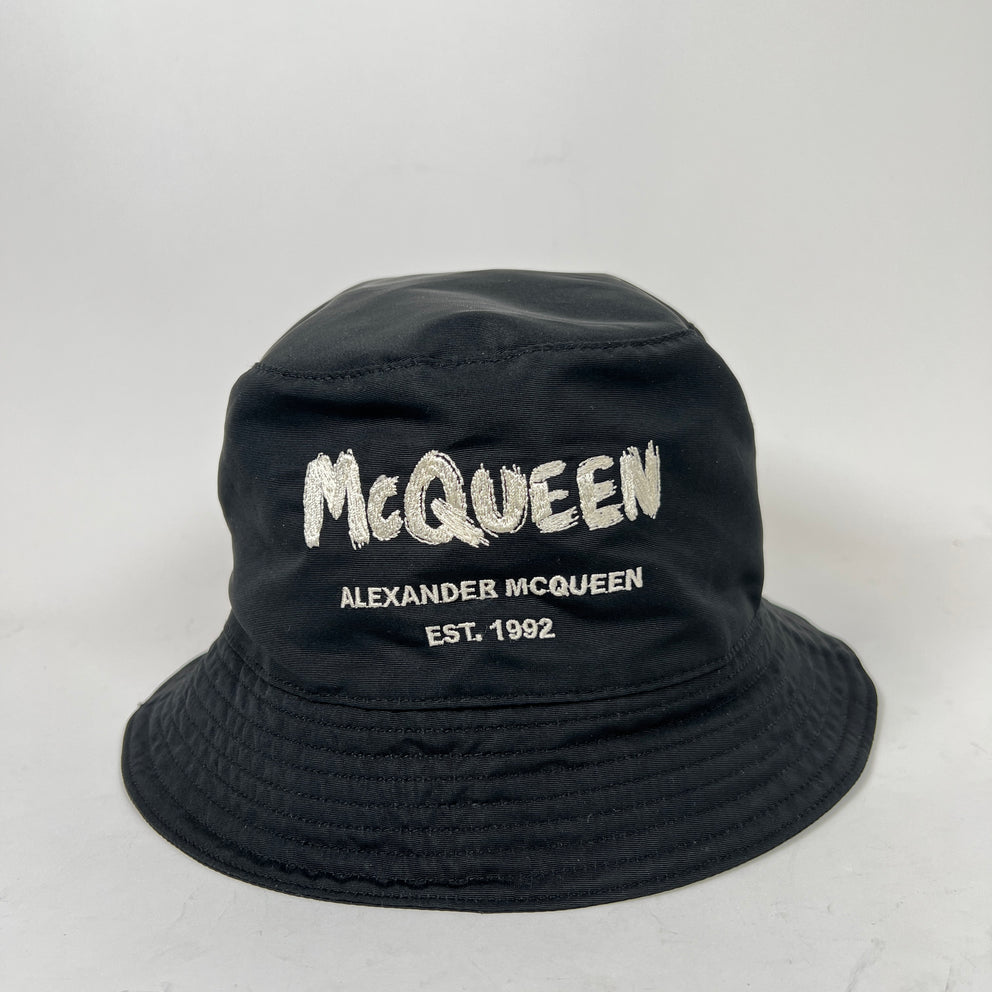 Alexander McQueen Black Logo Bucket Hat Size L