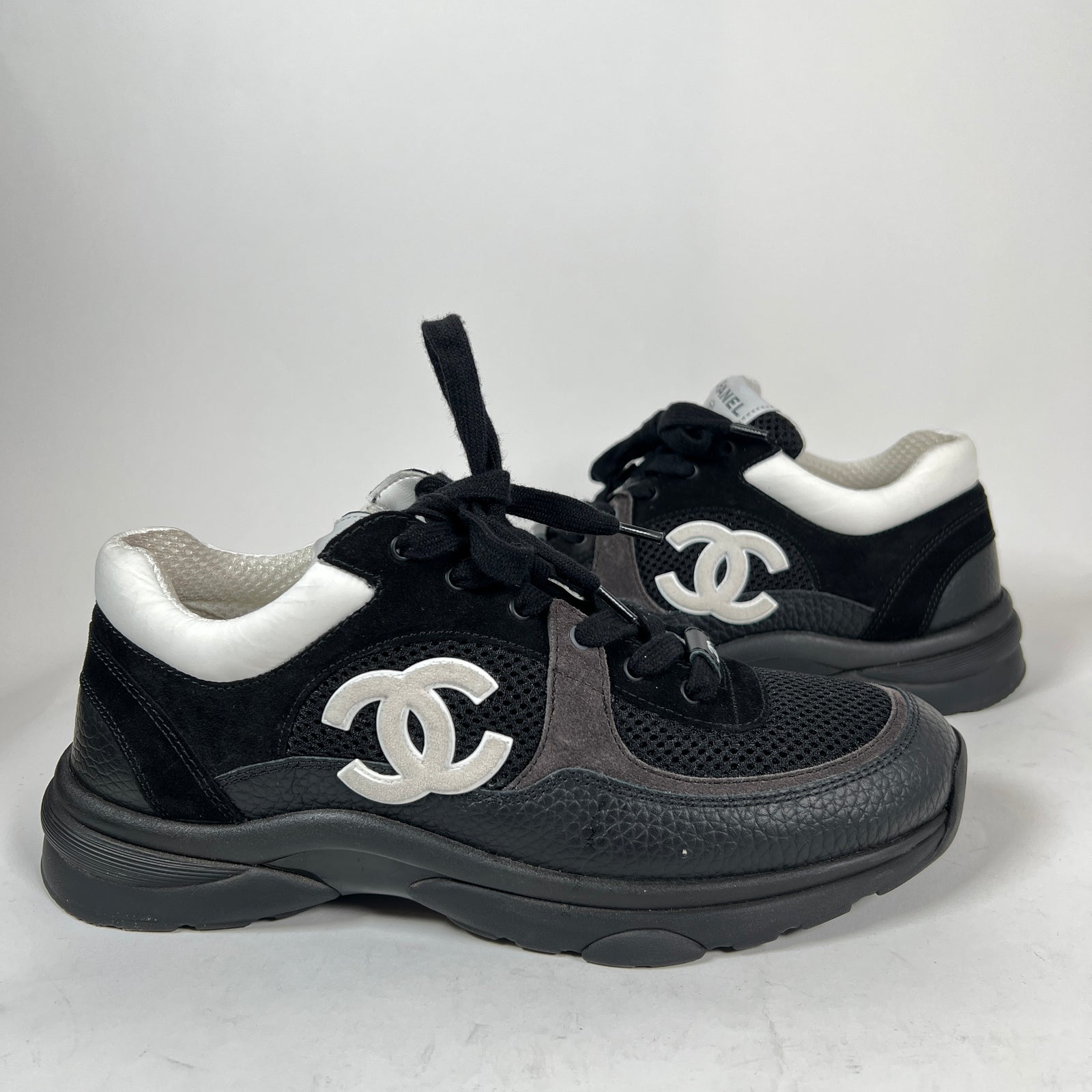 Chanel Black/White Mesh Suede Grained Calfskin Interlocking CC Runners Size 39.5