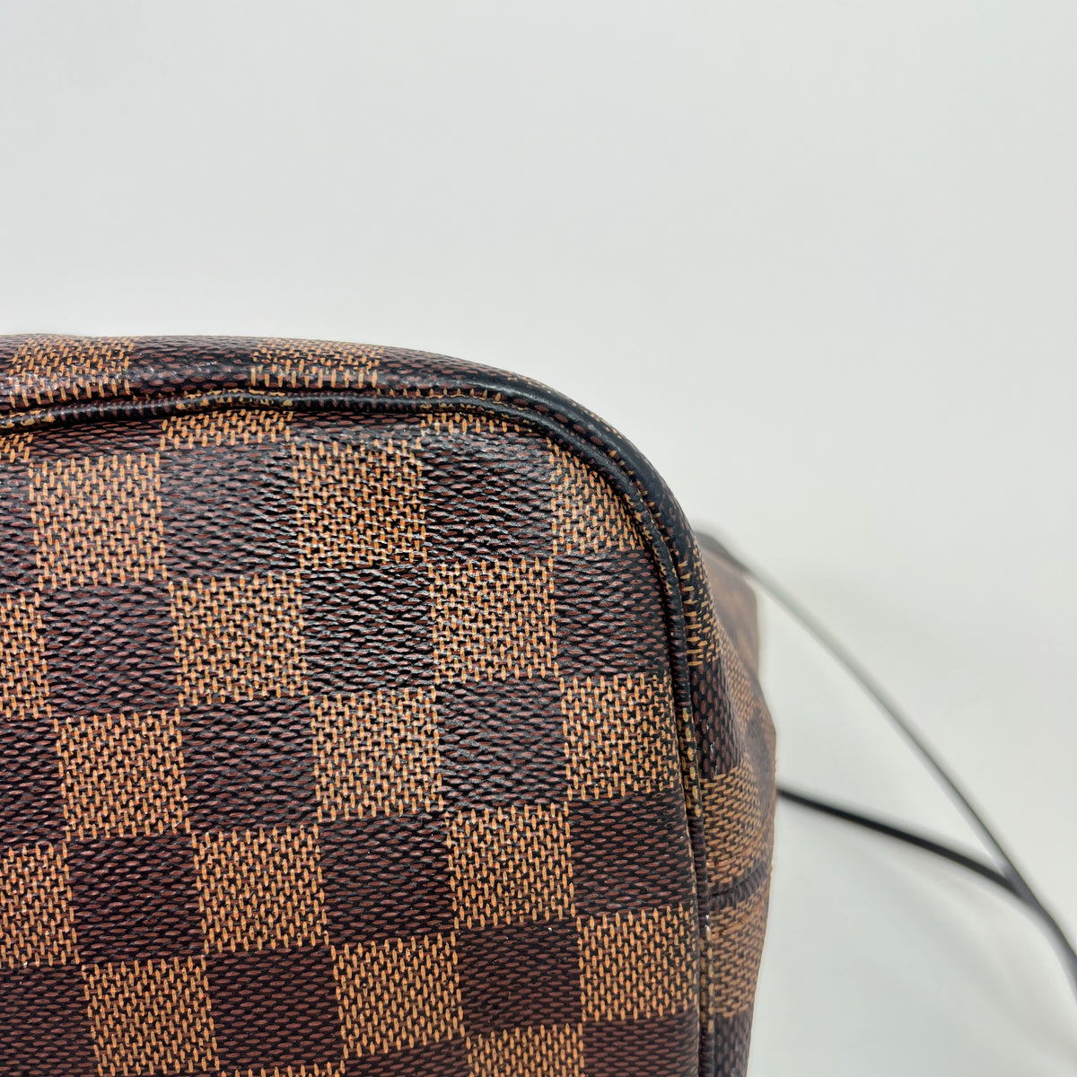 Louis Vuitton Damier Ebene Neverfull MM Toe Bag