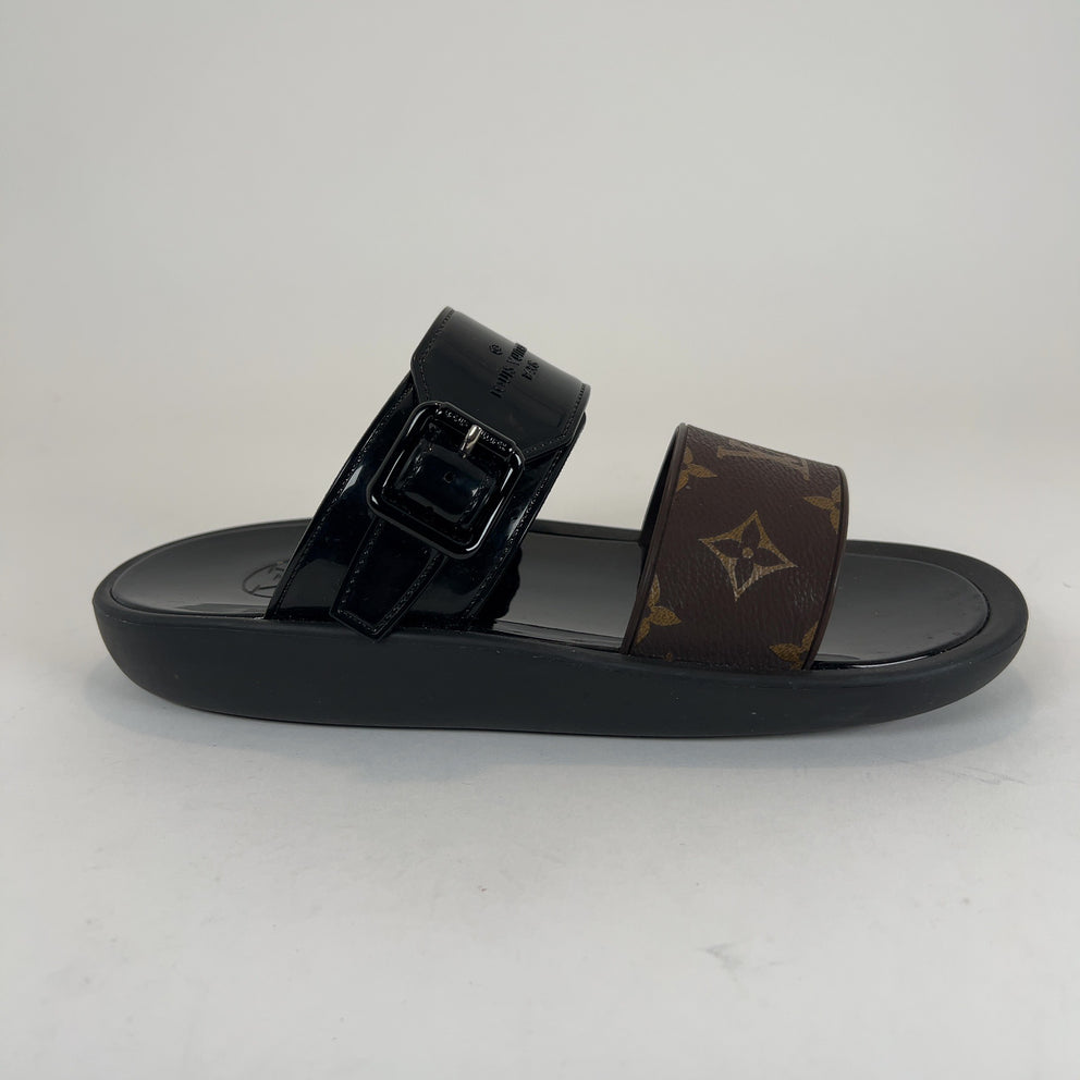 Louis Vuitton Monogram Sunbath Flat Sandals