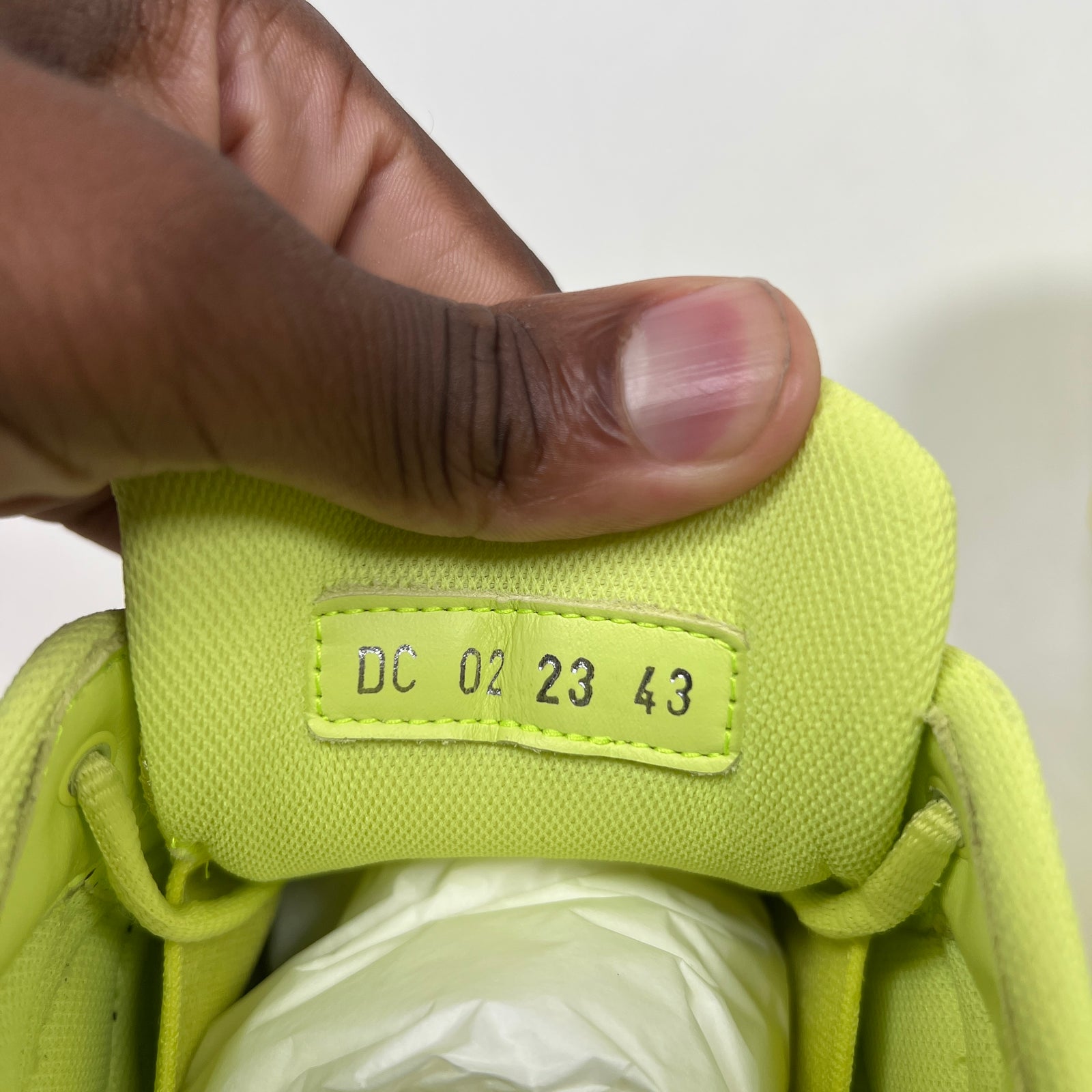Dior B30 Neon Yellow Sneaker Size 43