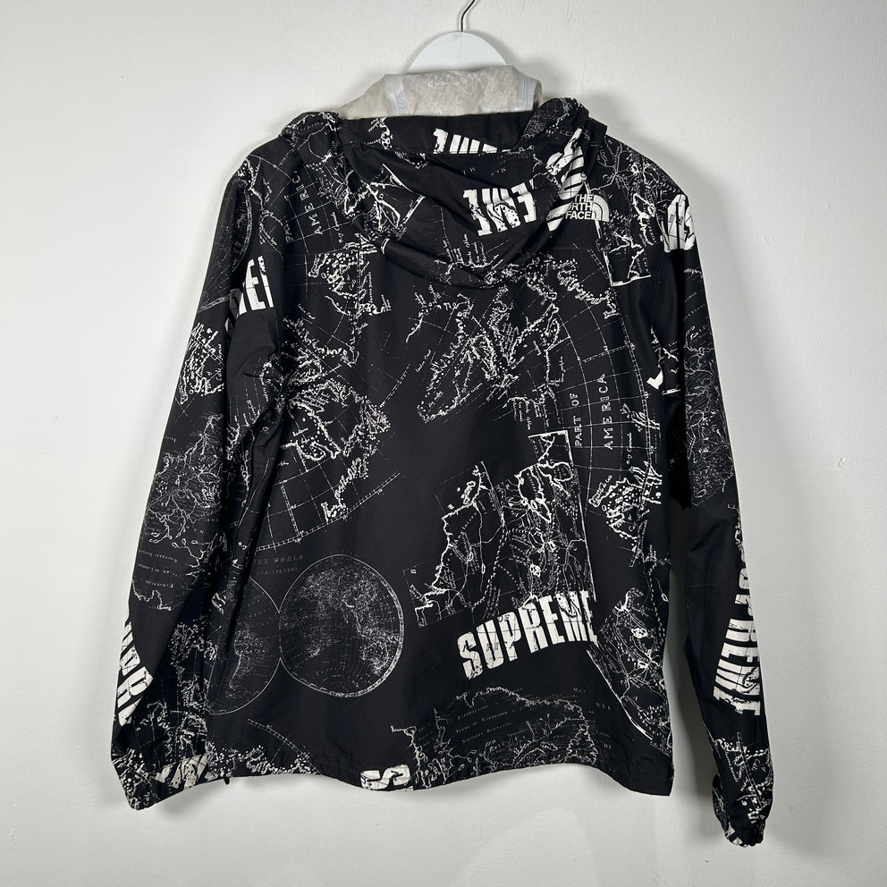 Supreme x TNF Venture Windbreaker Size M