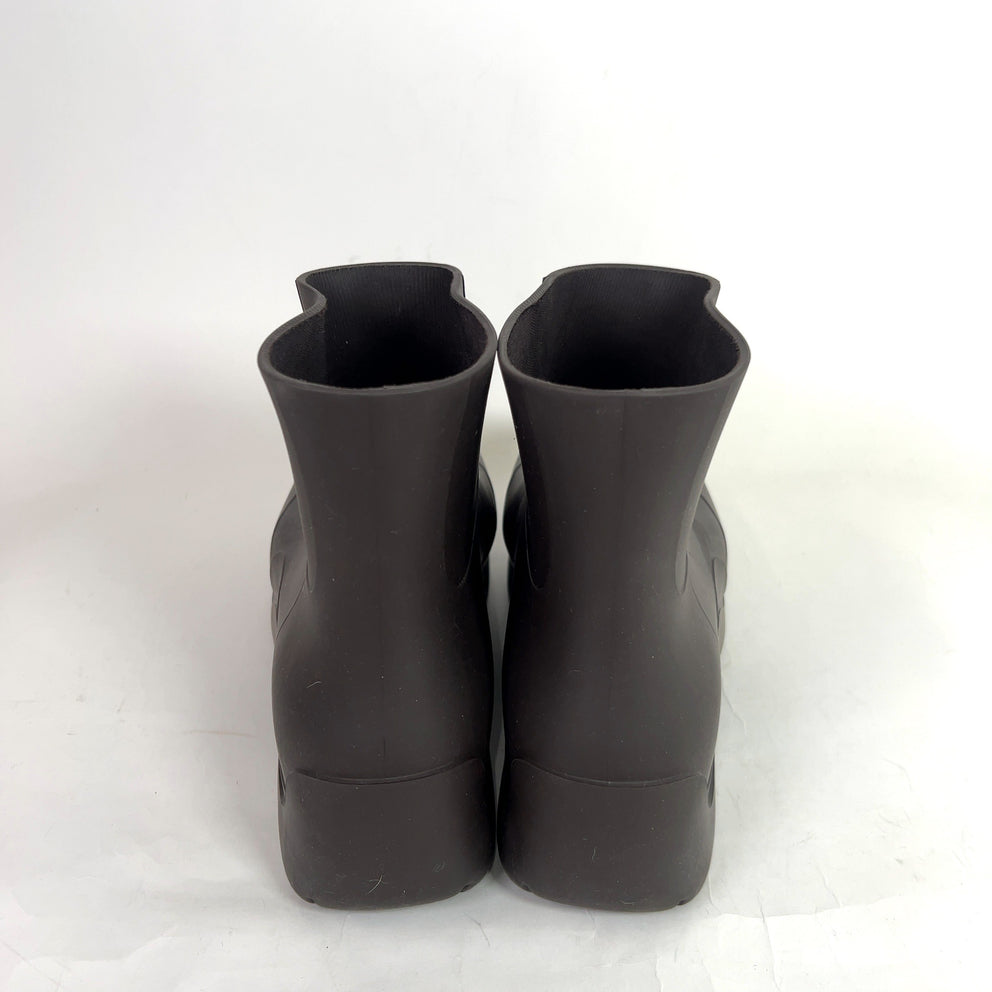 Bottega Veneta Brown Puddle Boots