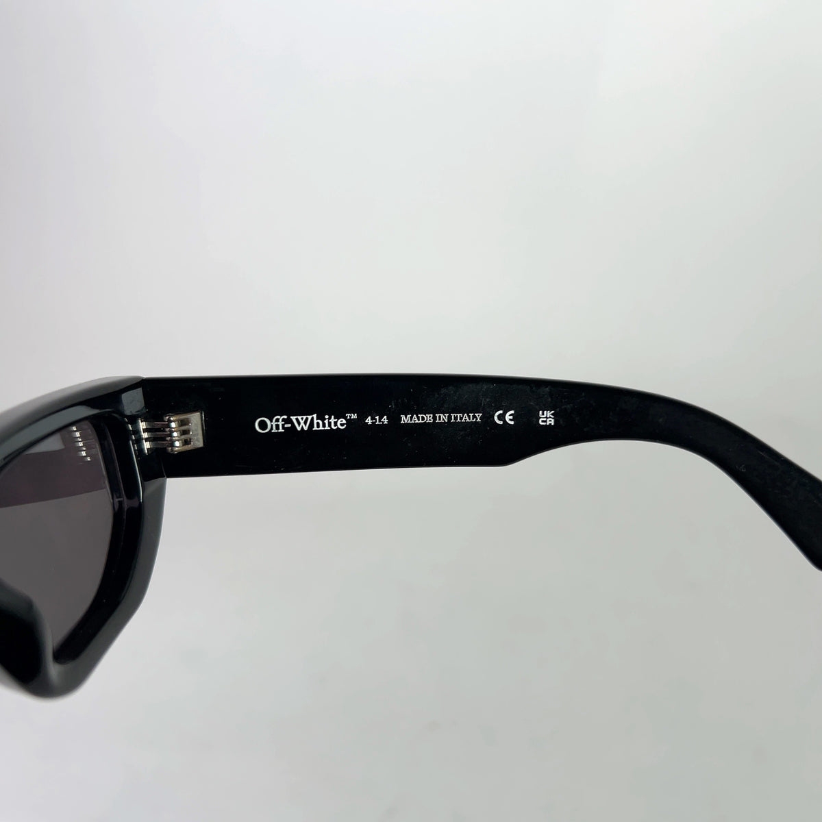 Off-White Arrow Rectangular Sunglasses