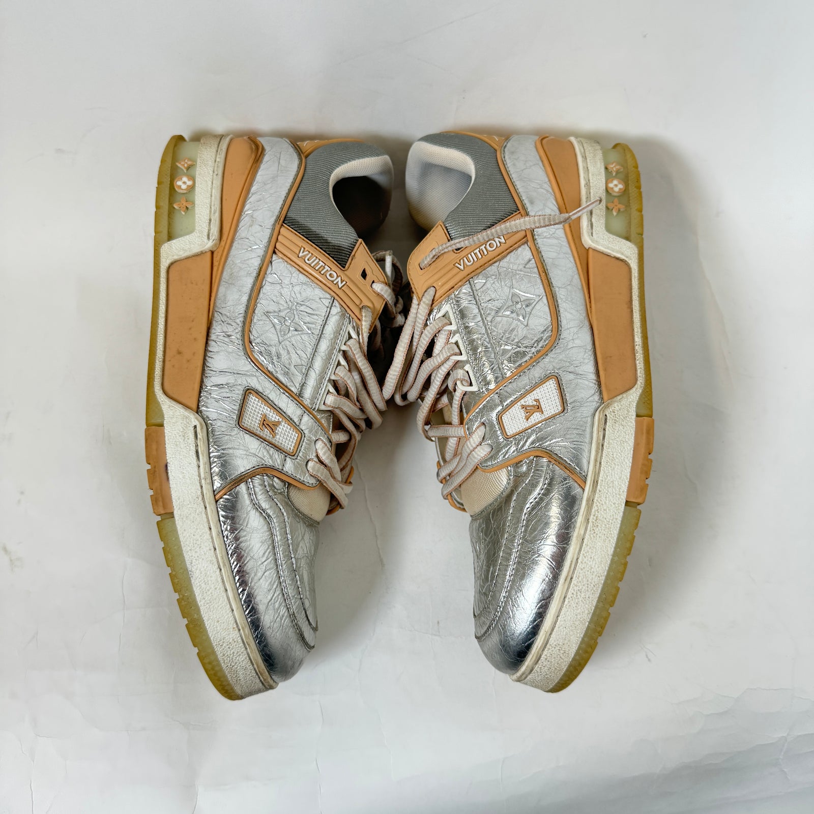 Louis Vuitton Metallic Silver Trainer Size LV 10