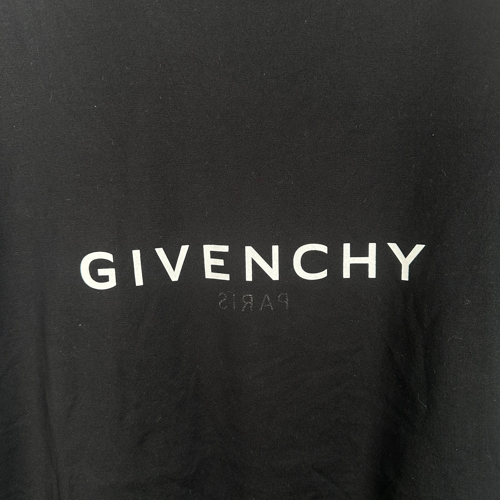 Givenchy Spelled Out Logo Black T-Shirt Size L