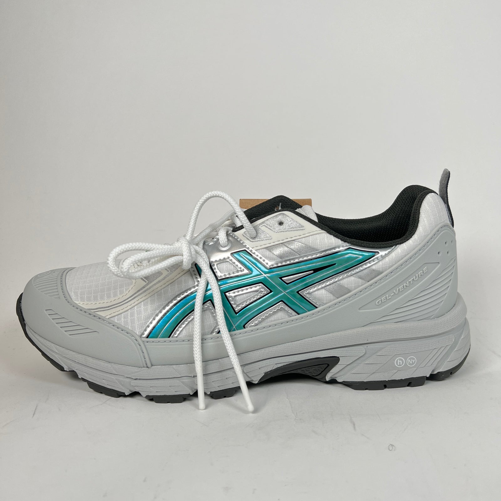 Hidden NY x Asics White/Wasabi Gel-Venture Shield 6 Sneaker Size 10