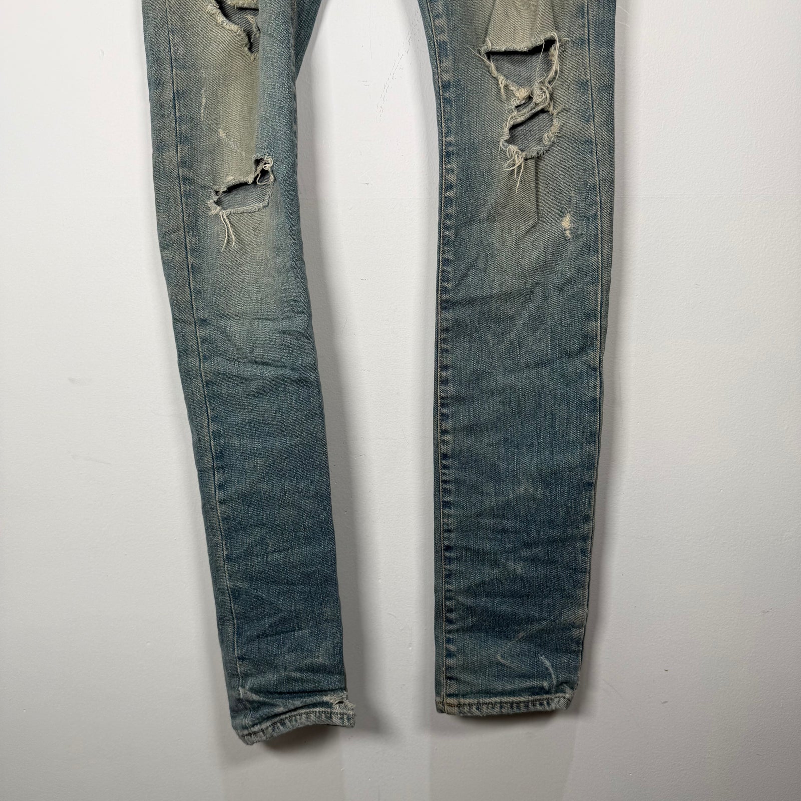 Saint Laurent Jeans Lightwash Distressed D02 Size 27