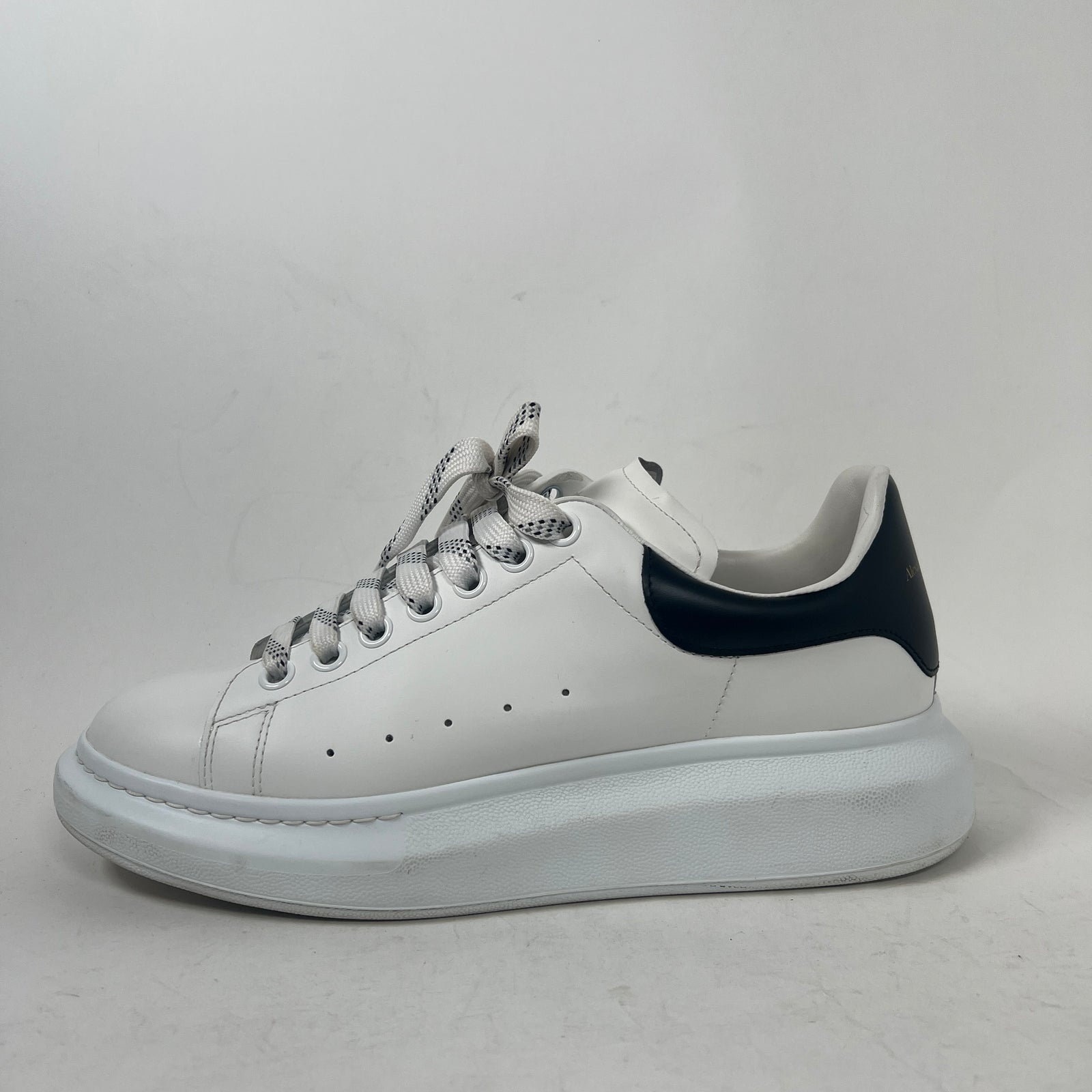 Alexander McQueen White/Black Sneaker Size 42