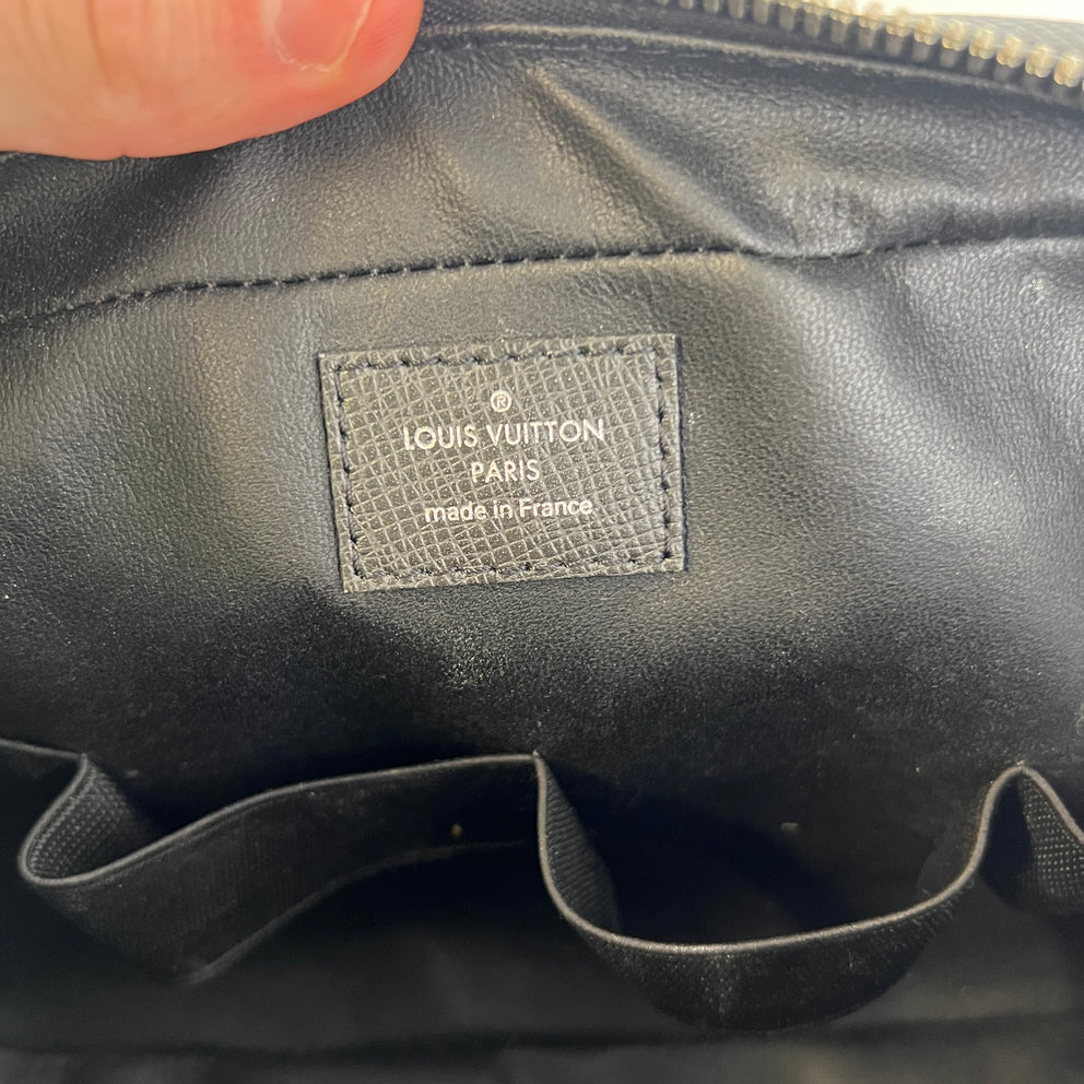 Louis Vuitton Taiga Leather GM Toiletry Clutch