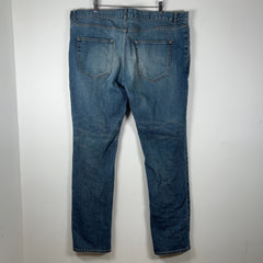 Saint Laurent D02 Distressed Lightwash Jeans