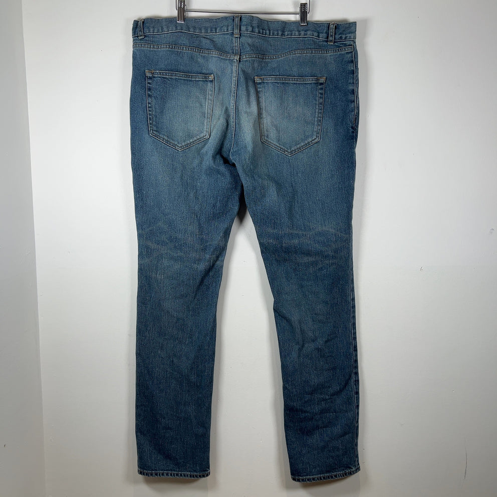 Saint Laurent D02 Distressed Lightwash Jeans