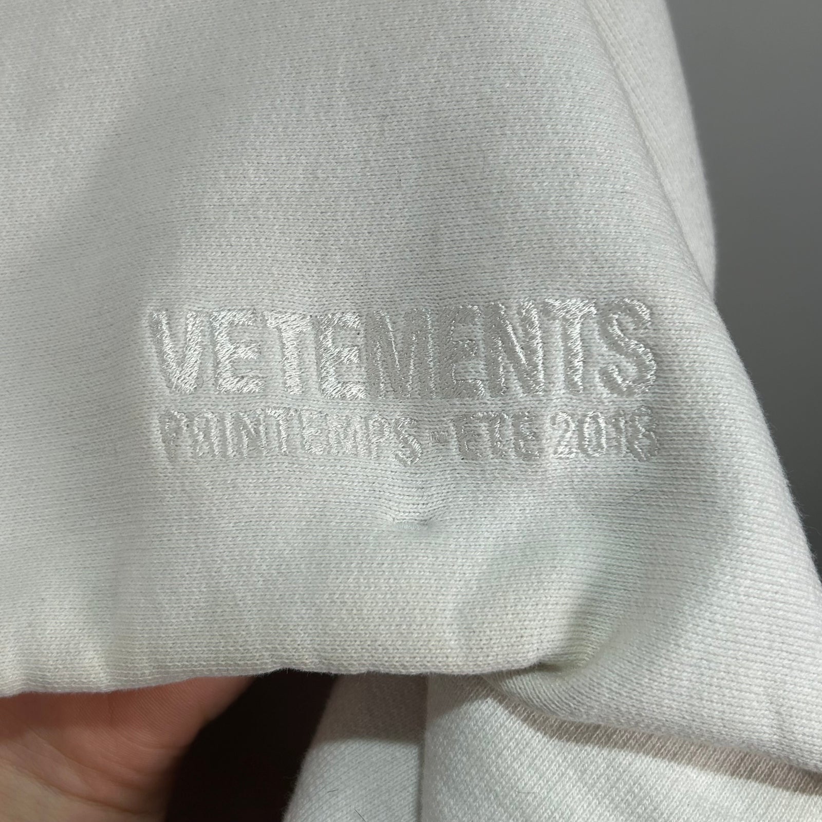 Vetements 2018 Reconstructed Coming Soon White Hoodie Size M