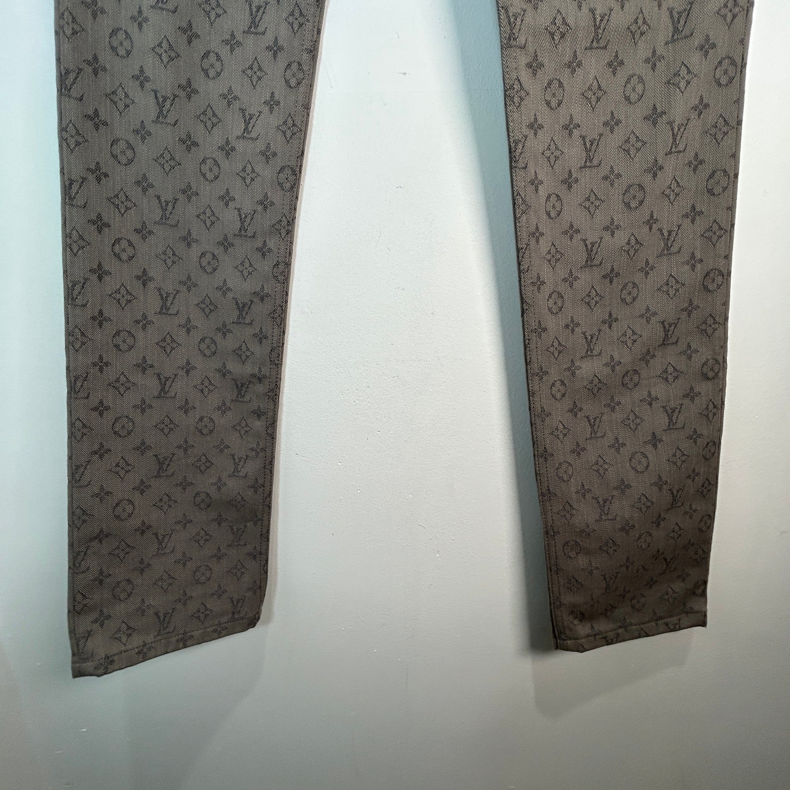 Louis Vuitton Grey Monogram Logo Slim Jeans Size 29