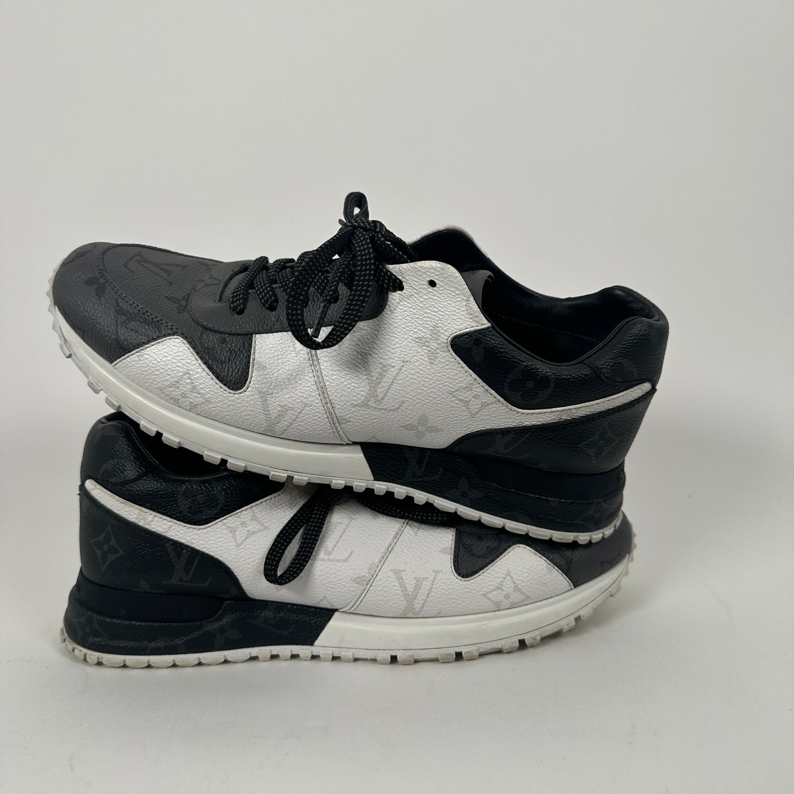 Louis Vuitton Monogram Grey Runaway Sneaker Size 7