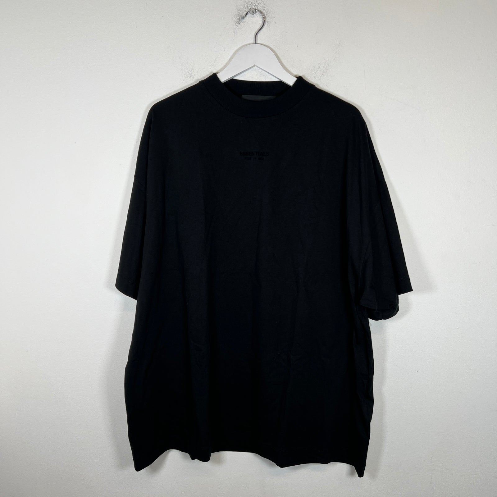 Fear of God Black Essentials Tee Size M