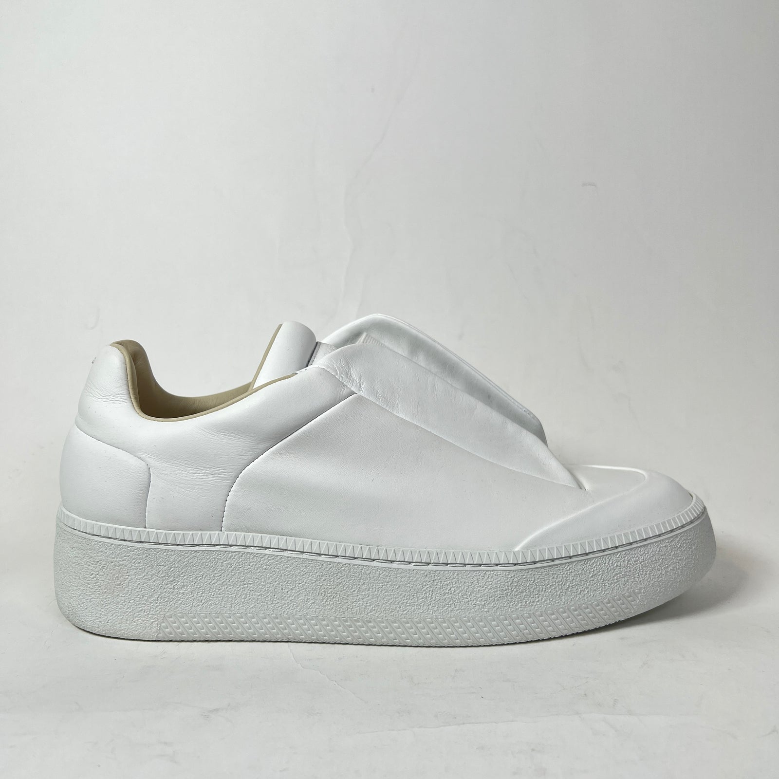 Maison Margiela Triple White Future Laceless Low-Top Sneaker Size 43