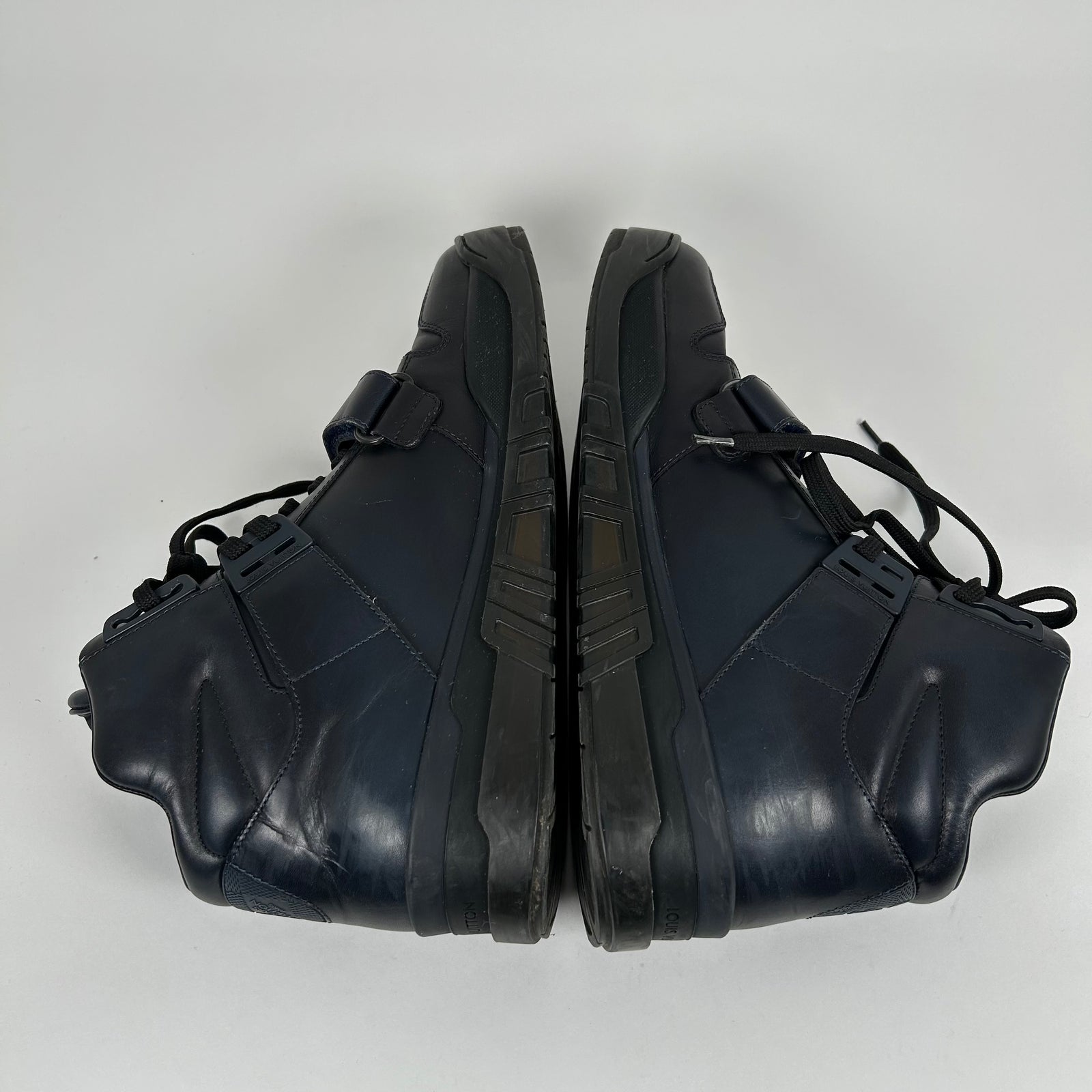 Louis Vuitton Trail Blazer High Top Sneaker Size LV8.5