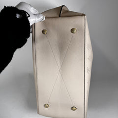 Louis Vuitton Mahina Monogram Carmel Hobo