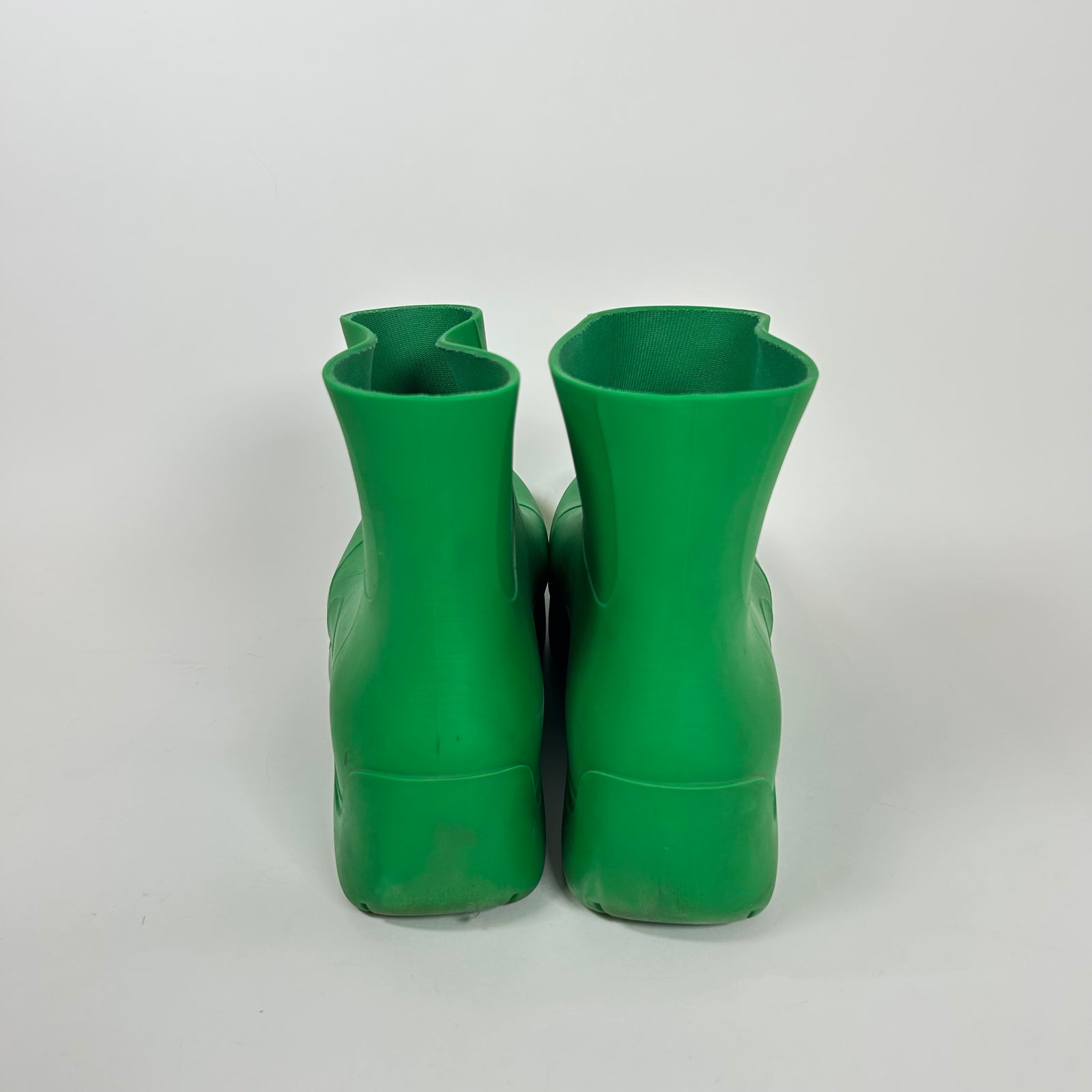 Bottega Veneta Green Puddle Boots Size 12