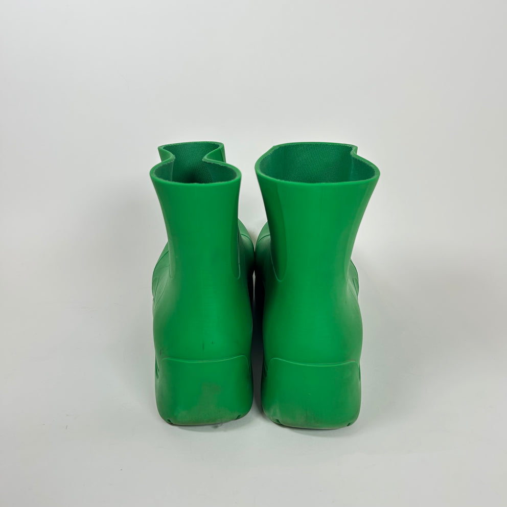 Bottega Veneta Green Puddle Boots Size 12