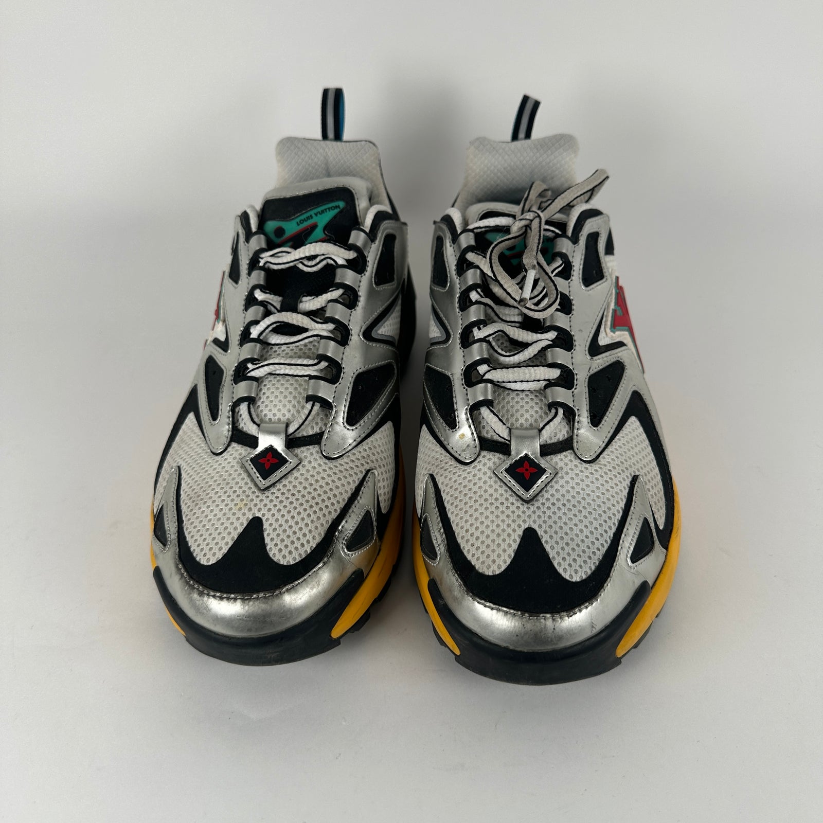 Louis Vuitton Runner Tactic Silver Size LV 6.5