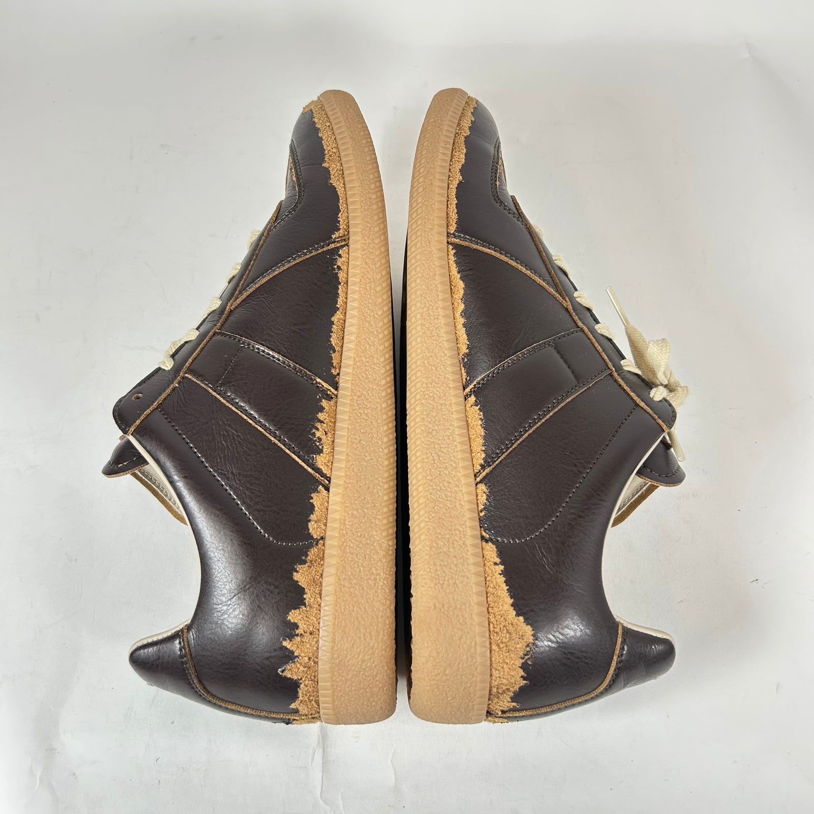 Maison Margiela Dark Brown Distressed Gats Size 42