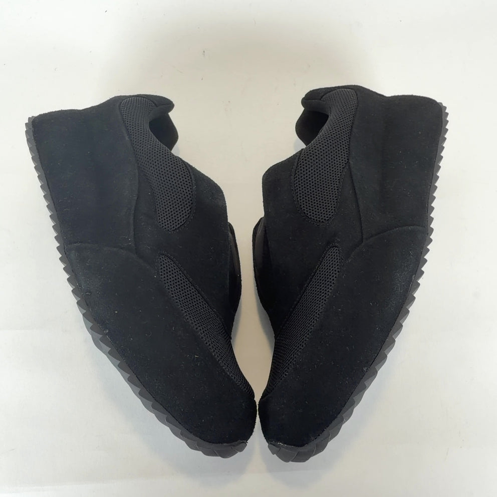 Yeezy BL-01 Slip On Lowtop Sneakers