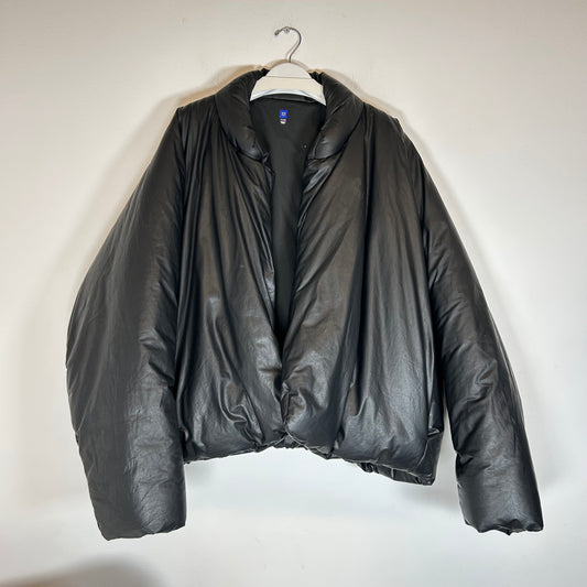 YZY Gap Black Round Puffer Jacket Size XL