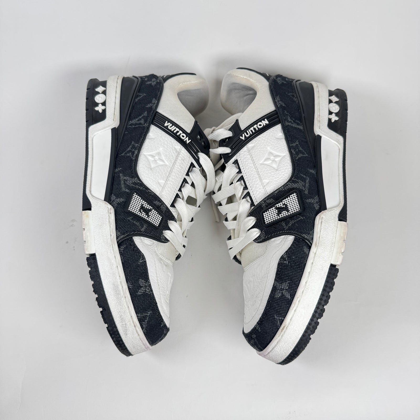 Louis Vuitton Denim Noir Trainer Size LV 7