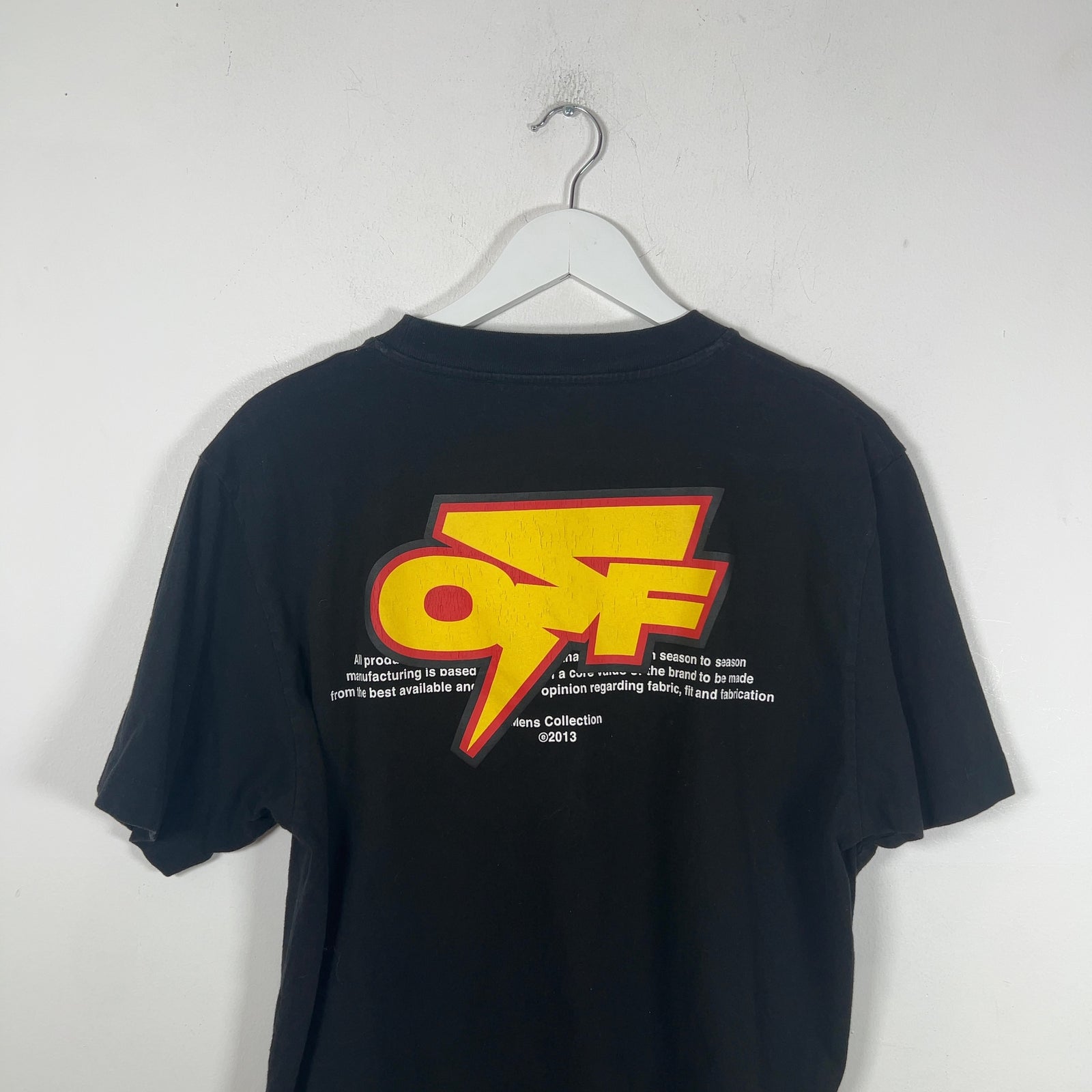 Off-White Thunder Graphic Logo T-Shirt