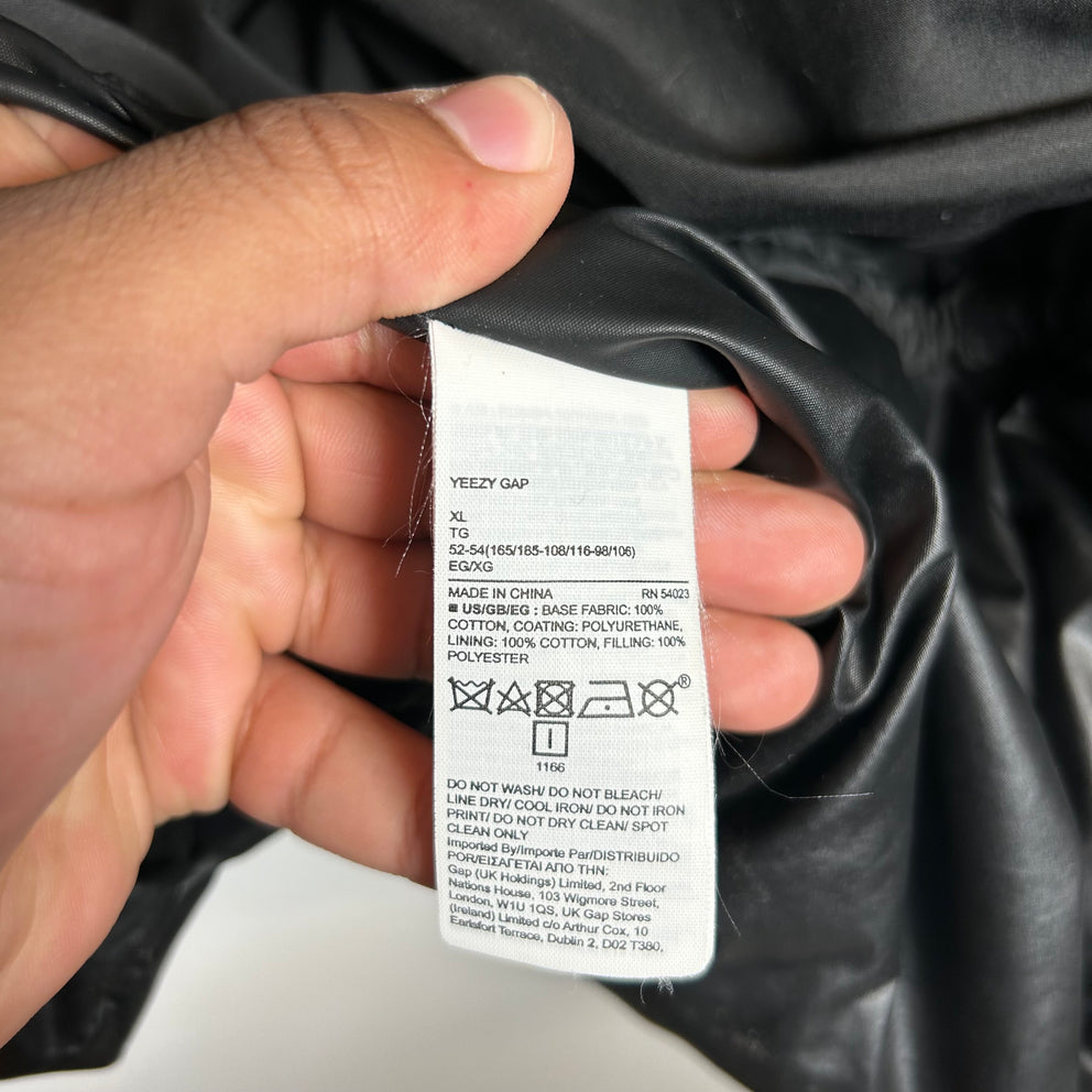 YZY x Gap Black Round Puffer Jacket Size XL
